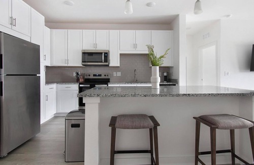 Northside Apartment | Landing | Spectacular 2BD, Clubhouse, Gym