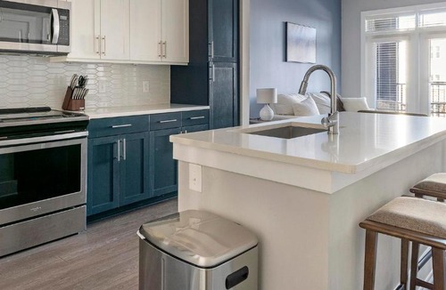 North Decatur Apartment | Landing Spectacular 2BD Courtyard Gym