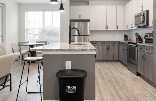 Mableton Apartment | Landing | Spectacular 3BD, Gym, Yoga Studio