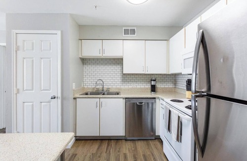 Tallahassee Apartment | Landing | Spectacular 1BD, Gym, Game Room