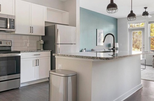 Mableton Apartment | Landing | Stunning 1BD, Pool, Gym