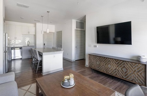 Sand Ridge Apartment | Landing | Stunning 1BD, Clubhouse, Pool