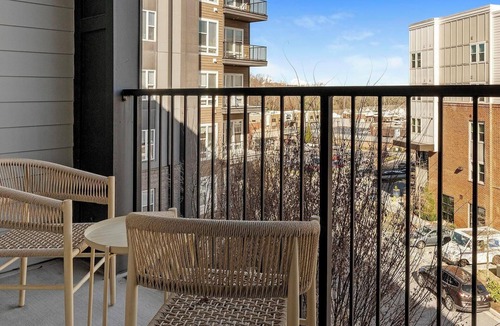 North Decatur Apartment | Landing | Stunning 2BD, Clubhouse, Courtyard