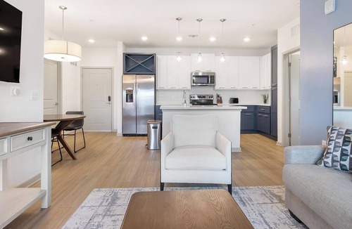 Apopka Apartment | Landing | Stunning 2BD, Gym, Clubhouse