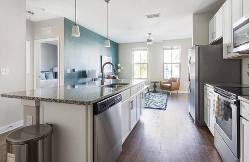 Ponte Vedra Apartment | Landing | Stunning 2BD, Pool, Gym