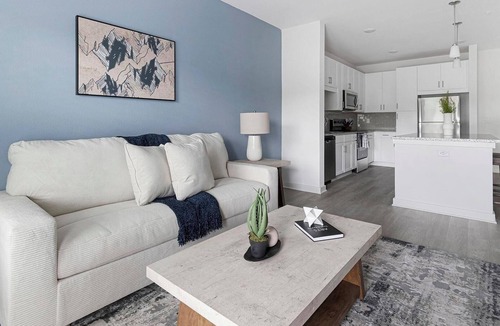 Northside Apartment | Landing | Stylish 1BD, Gym, Clubhouse