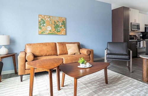 Fairvilla Apartment | Landing | Stylish 1BD, Gym, Clubhouse
