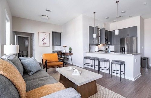 Hitch Village - Fred Wessels Homes Apartment | Landing | Stylish 2BD, Gym, Clubhouse
