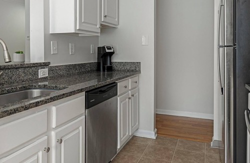 Piedmont Heights Apartment | Landing | Stylish 1BD, Gym, Pool