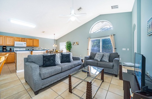 West Haven House | Large Private Pool-Free WiFi-Game Room-Close to Disney-10% off for weekly stay