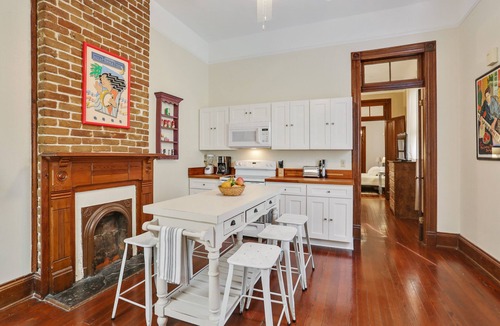 West Riverside House | Large Shotgun Double In Perfect Uptown Location