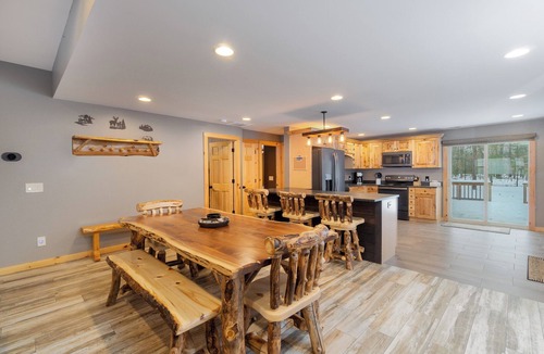 Higgins Lake Cabin | Larkin's Cabin Pet & Family Friendly!