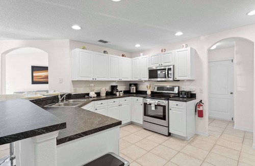 Tuscan Ridge House | Latitude Adjustment Tuscan Ridge