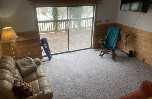Columbiana House | Lay Lake House, life is better on the lake