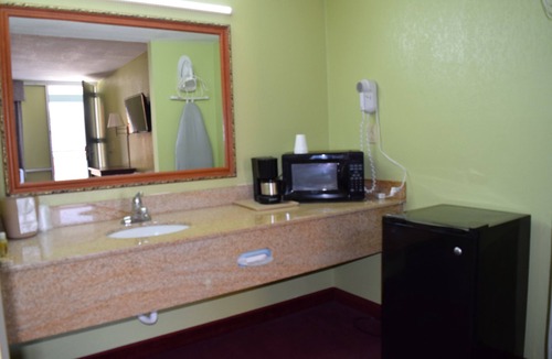 Waynesboro Hotel | Liberty Inn