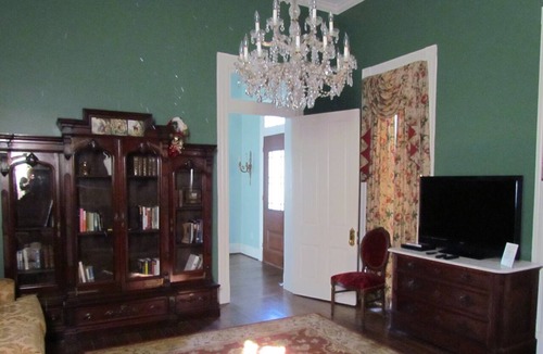 Natchitoches Bed & Breakfast | Library Suite - Elite Suite