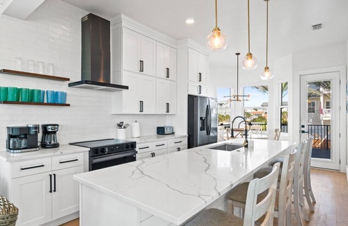 Tang-O-Mar House | 🌊 Liquid Assets | 7BR w/Gulf Views | Resort Pool | Steps to Beach | Sleeps 30 ☀️