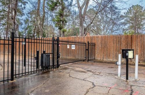 Tougaloo Apartment | Little Jxn Condo 5 min from Highland Village