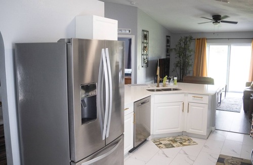 Sanford House | Lk Mary Sanford Bombay sport complex~Beach ~Zoo~Downtown marina~Toddler