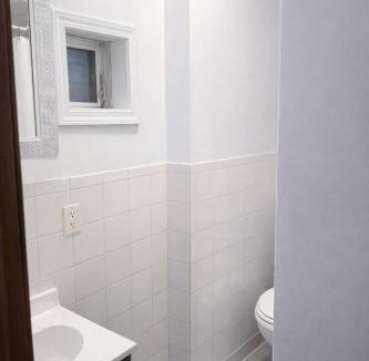 Bridgeport Apartment | Location! Location! 2bd 1bth spacious apartment!
