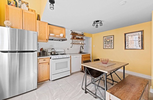 Lower Garden District House | Location Location Location!Renovated historic house off Magazine st-Lower Garden
