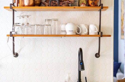 Lower Garden District House | Location Location Location!Renovated historic house off Magazine st-Lower Garden
