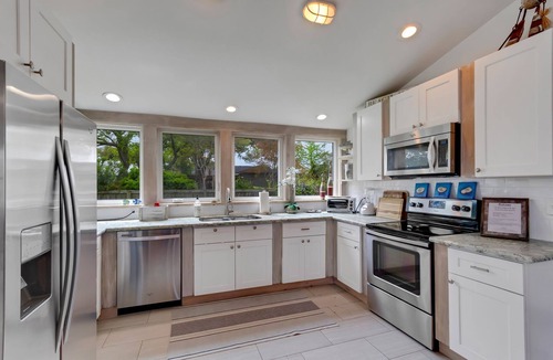 Bay St Louis House | Location! Walk Everywhere.Updated~ Unique~ Historic Cottage ~ Open Floor Plan.