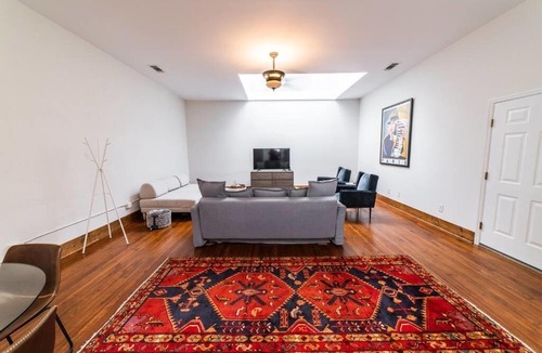 Columbus House | Loft A 12th street Skylight Loft A UPTOWN Ten MIN to Ft Benning