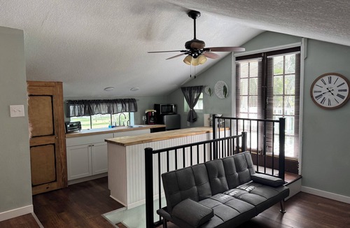 Satsuma Apartment | Loft Studio Apartment