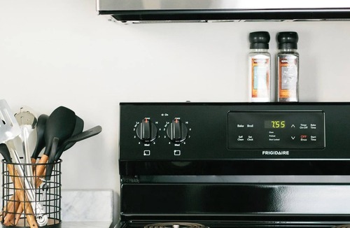 Montgomery Apartment | Long days deserve quiet nights. Just 4 minutes from Maxwell AFB and close to downtown, this pet-friendly cottage gives busy travelers a comfortable place to recharge, sleep well, and wake ready for tomorrow.