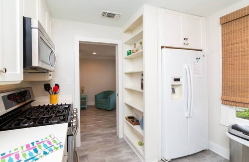Old Town House | Lost At Sea | Golf Cart| Pet-Friendly