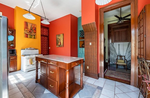 Milan Apartment | Louis Armstrong Suite in Lower Garden District