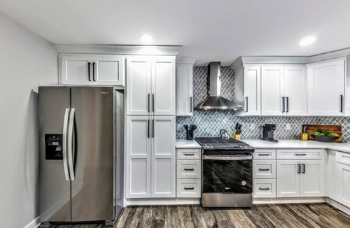 Austell House | Love Street Retreat|Immaculate Rebuild 4BR Private