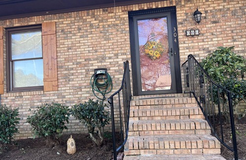 Hoover House | Lovely 2bedroom 3beds townhouse breathtaking view