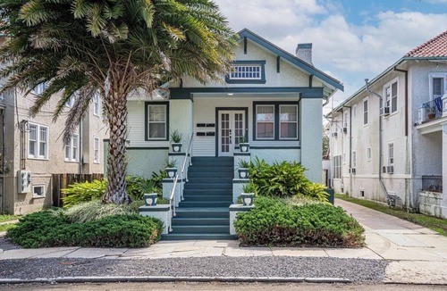 Central Carrollton Association Apartment | Lovely 3 Bedroom in Uptown New Orleans