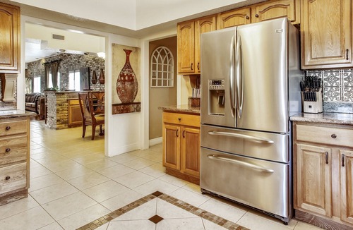 Read Boulevard East House | Lovely 3 BR home only 15mins from downtown NOLA by RedAwning