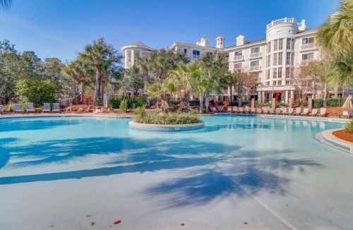 Baytowne Wharf House | Lovely condo with pool nearby golf fitness area hot tub & central AC