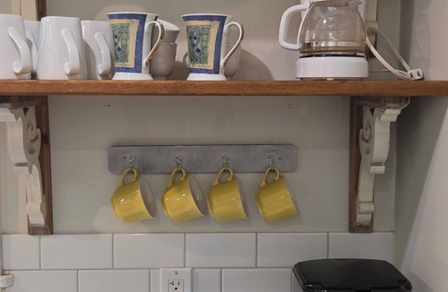 Washington Cottage | Lovely French inspired 2 bedroom cottage located in Historical Washington.