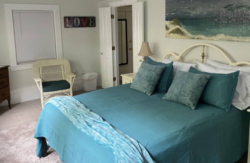 New Orleans Apartment | Lovely historic garden apt. in New Orleans in mid-city near park and bayou!