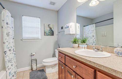 Prichard House | Lovely Prichard Home w/ Yard, Grill & Fireplace!