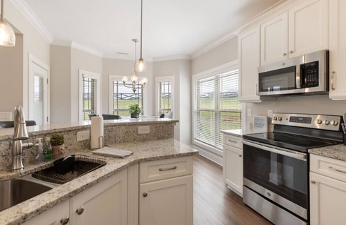Winchester Villa | Lovin Lake Life-Pool, Twin Creeks Marina, & Dry Creek Beach