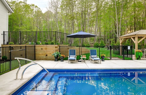 Glenn House | Lux Entire Home, Pool, Hot Tub, Game Room, Sleep12