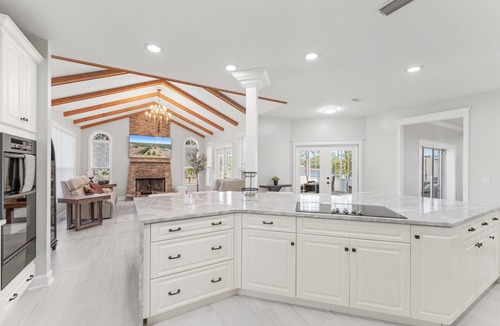 Pierson House | Luxe Private Estate w/Lakes, Pool, Lanai, Events
