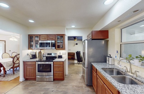 Umatilla House | Luxurious Comfort Meets Peaceful Countryside in Umatilla