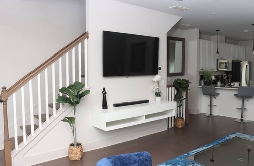 Edgewood House | Luxurious Large Townhouse in ♡ of ATL