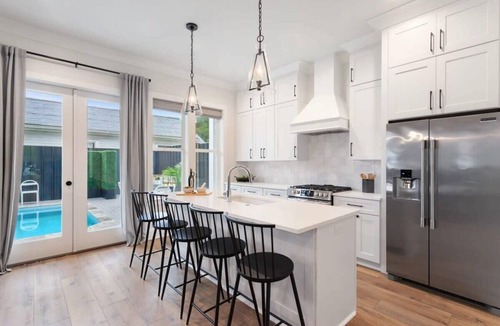 Saint Claude Condo | Luxurious Marigny Home | Heated Pool