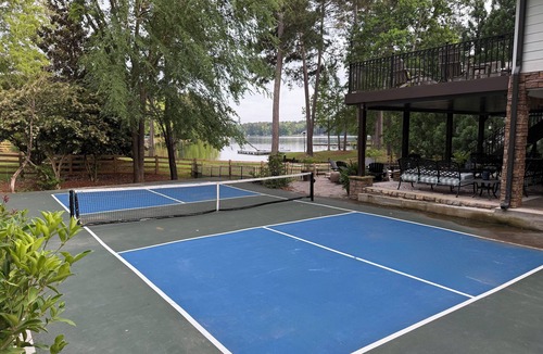 Buckhead House | Luxury 5-bedroom home on beautiful Lake Oconee with Private Pickleball court!