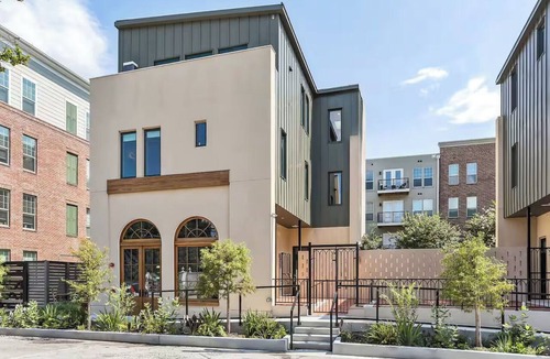 Lower Garden District House | Luxury 5BR Townhome w/Private Plunge Pool in Lower Garden District