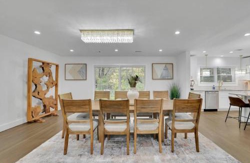 Buckhead House | Luxury 7BR Buckhead Oasis wPool,GameRoom&Firepit