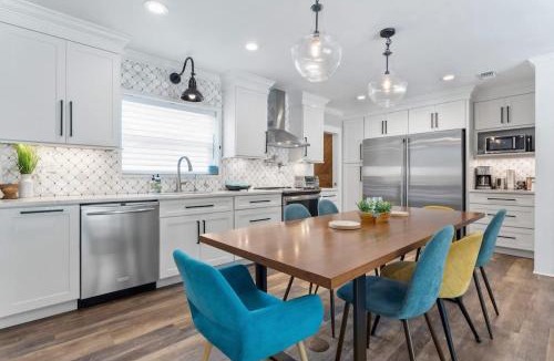 Ocean Springs House | Luxury Bayou Experience with Pool and Outdoor Kitchen